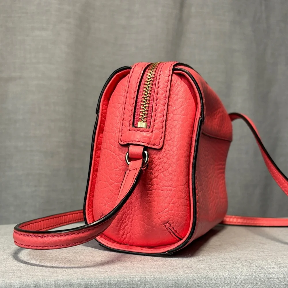Kate Spade - Perri Lane Bubbles Leather Crossbody in Coral - excellent condition - Picture 4 of 8